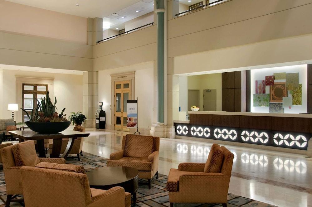 Hilton Houston North Hotel Kültér fotó